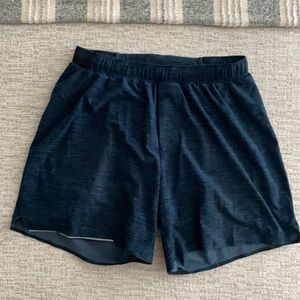 Lululemon Surge Shirt 6” M Navy w Liner